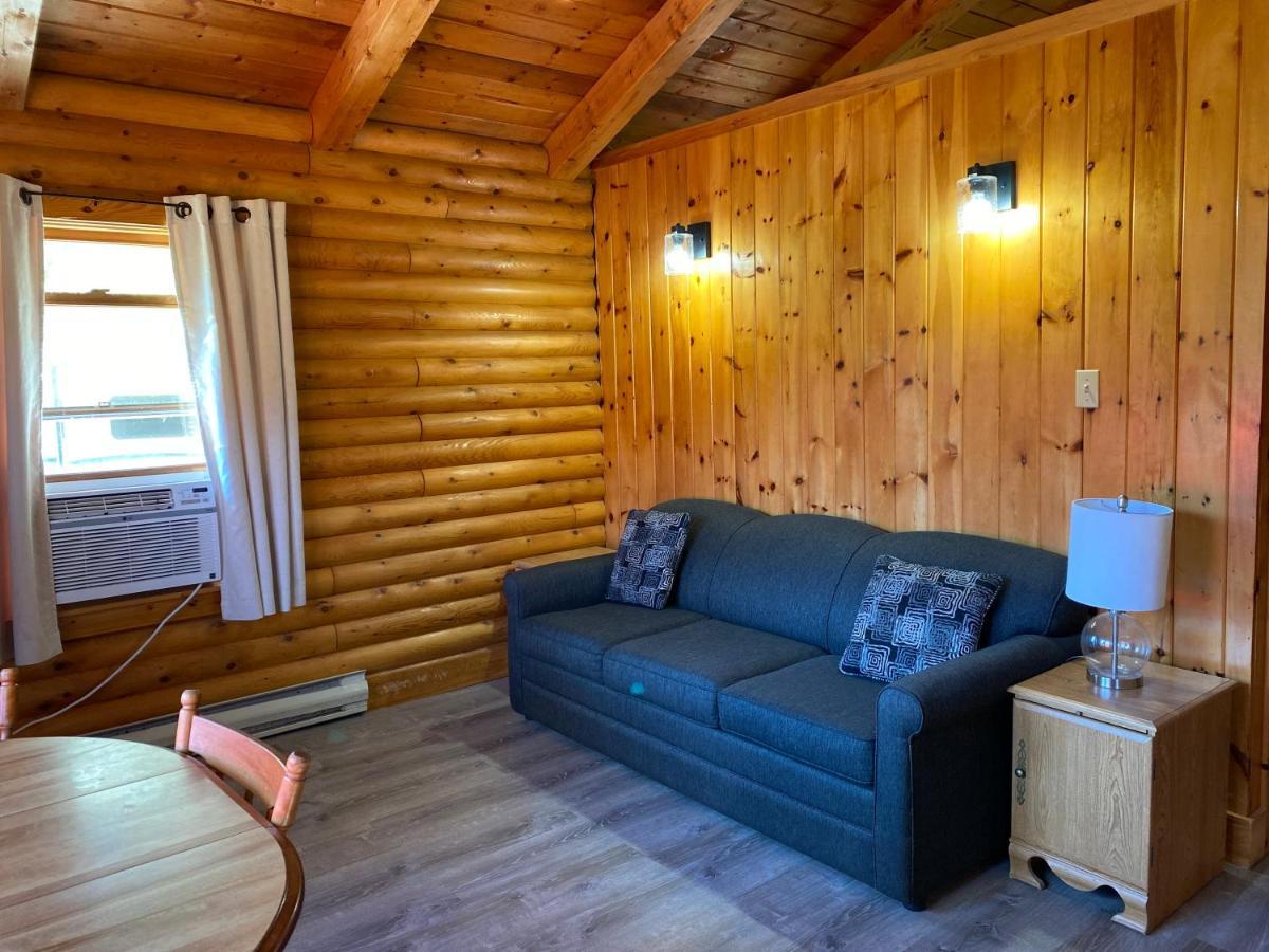 探险东部木屋和营地假日公园 Baddeck Inlet 外观 照片